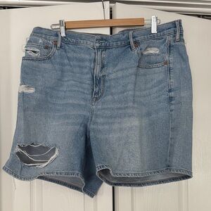 American Eagle Outfitters Light Blue Distressed 6” Relaxed Jean Shorts 18